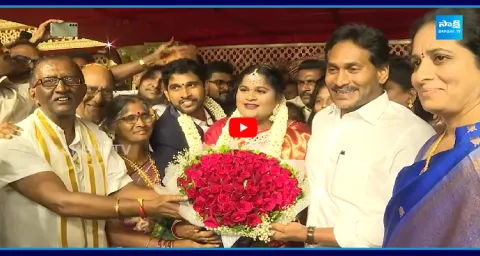 YS Jagan Attends Varshita Reddy Reception At Vijayawada 1
