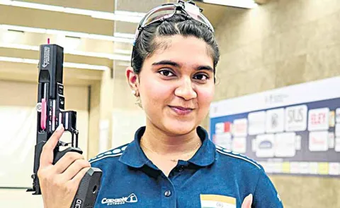 Telangana young shooter Isha Singh story 5