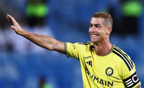 Cristiano Ronaldo scores in record 25th straight season, reaches 977 goals as race to 1000 intensifies7