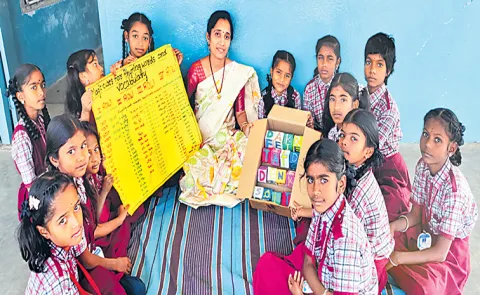 Kamareddy teacher Bompelli Bhavani wins national award 2026