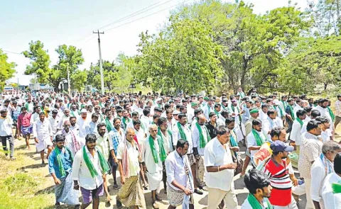 Farmers are angry on the government for not providing irrigation water
