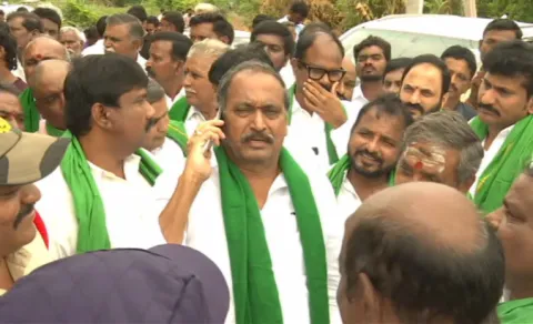 YSRCP Leaders Pothireddypadu Visit Updates