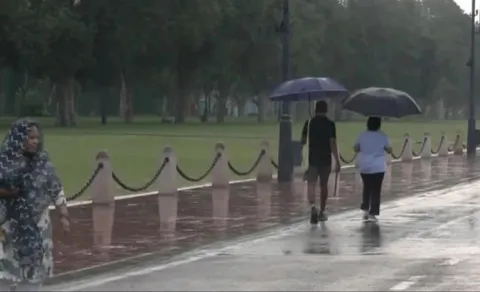 Delhi Rain Alert Red Alert Issued as Heavy Downpour Paralyzes City for Second Day
