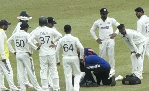 Injury scare for Siraj walks off the field on IND vs SL 2nd Test Day 4