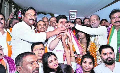 Ramchandra Rao begins hunger strike for student fee arrears