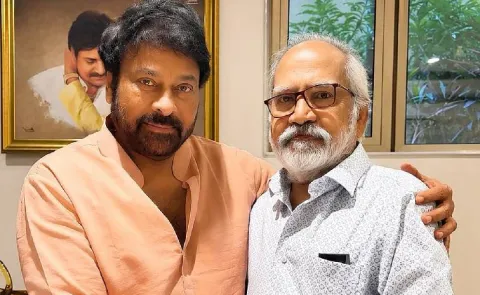 Chiranjeevi Pays Tribute To JV Narayana Rao Mortal Remains