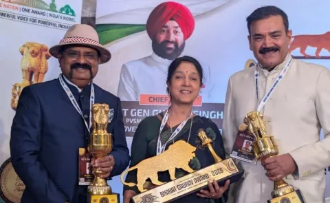 Former Telangana DGP Anjani Kumar receives Lifetime Achievement Award