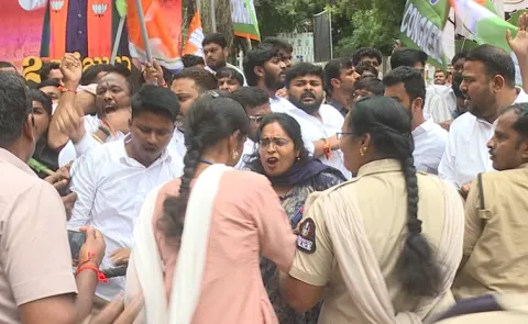 Youth Congress Leaders Protest At BJP Office In Hyderabad