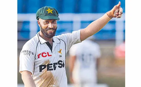 Pakistan win second Test 