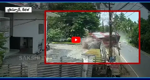 Horrific Private Bus Accident In Kerala 1