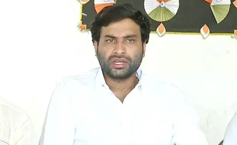Devineni Avinash Fires On Chandrababu And Nara Lokesh