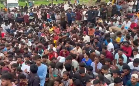 Hyderabad sees rush as youth seek HYDRAA jobs in Saroornagar
