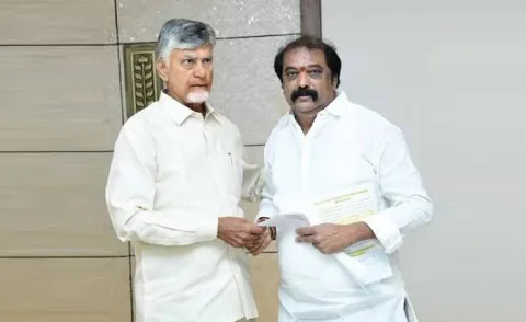 People Fire On Guntakal MLA Gummanur Jayaram