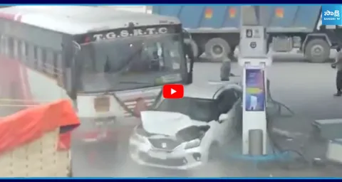 Bus Rash Driving Crashes Into Petrol Bunk 1