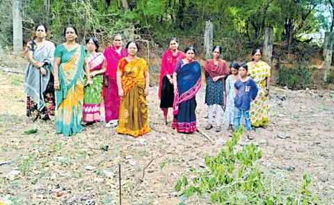 Chandrababu Naidu gifts TTD land to younger sister