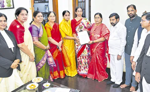 BRS women MLAs to approach NCW and NHRC over alleged police manhandling