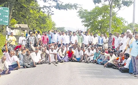 Telangana Farmers Protest Over Power Cuts