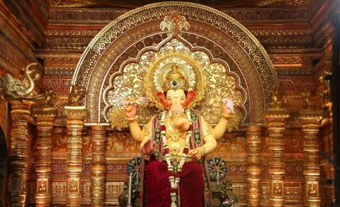 Lalbaugcha Raja 2026 First Look Unveiled