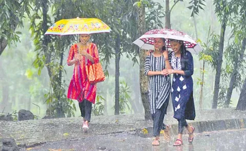 Heavy rains in many places in Andhra Pradesh