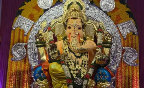   Mumbais richest Ganpati idol with 66 kg gold 335 kg silver 