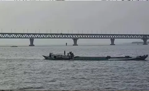 BSF Rescues 10 Bangladeshi's from Padma River