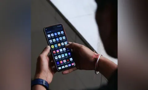 Hyderabad Man Loses 29,000 After Downloading Fake App From Instagram Ad