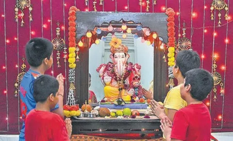 Mumbais 100 Year Old Ganesh Mandals Keep Traditions Alive