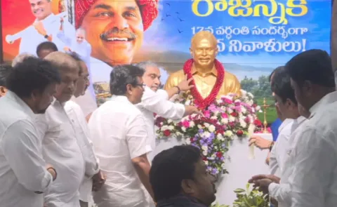 Telugu States Leaders and Supporters Pays Tributes To YSR