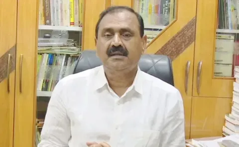 Bhumana Karunakar Reddy On ACB Raids, Targets TTD Deputy EO Lokanatham