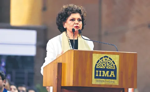 Sakshi Guest Column On Chandrika Tandon Speech At IIMA