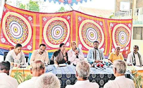 Meeting in Undavalli regarding issues faced by capital Amaravati farmers