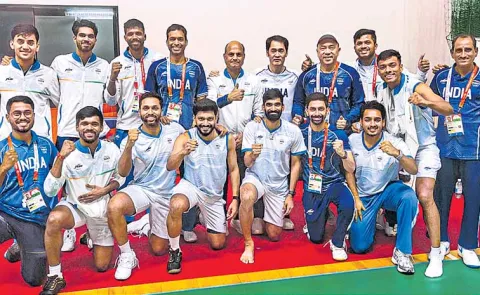Indian Mens badminton team defeat Japan and advance to the Semifinals