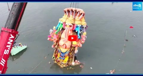 Khairatabad Maha Ganapathi Nimajjanam At tank Bund 1