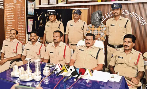 110 Thefts RamBabu Police Arrest 