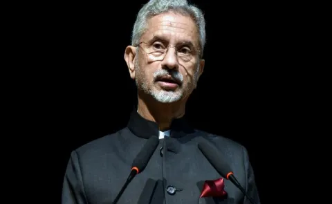 Jaishankar hits back at Pakistani reporter