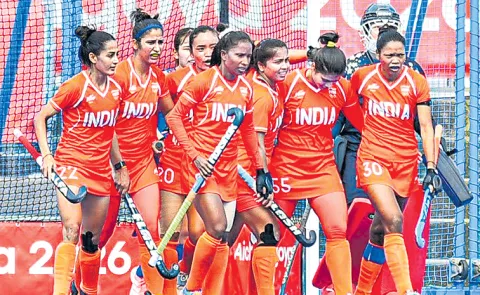 Indian womens hockey team in the semis