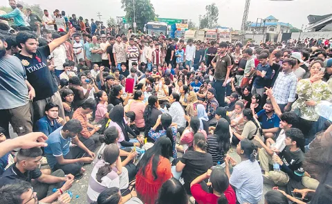  LPU Students Protest Turns Violent Over Alleged Hostel molestation