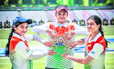 Indian archery teams in Asian Games semi finals