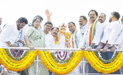 Komati Rajagopal Reddy Participates In YSR Death Anniversary Program