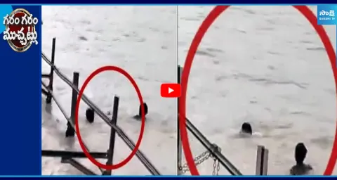Young Man Saves Life Braving The Floodwaters 1