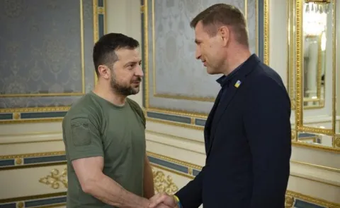 Ukraine Arms Deal Backfires: Estonia Defence Minister Resigns
