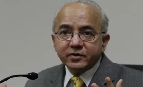 Ex Delhi Chief Secretary Rakesh Mehta Suicide At Noida Home7