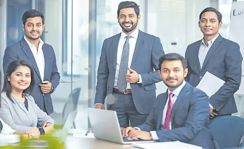 India white-collar hiring surged 14 percent