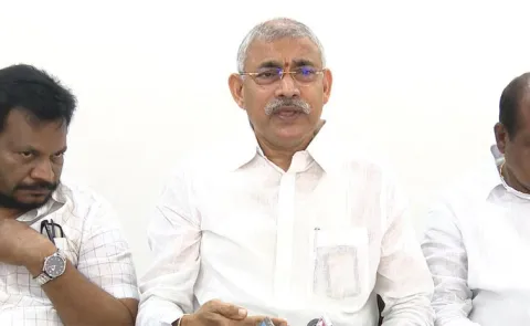 Chelluboyina Venu Serious Comments On CBN Govt Over Reservations