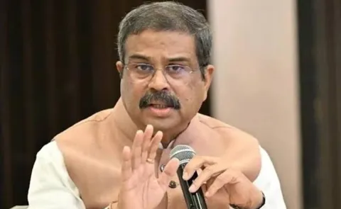 Dharmendra Pradhan Backs Sridhar Vembus Call for Indians