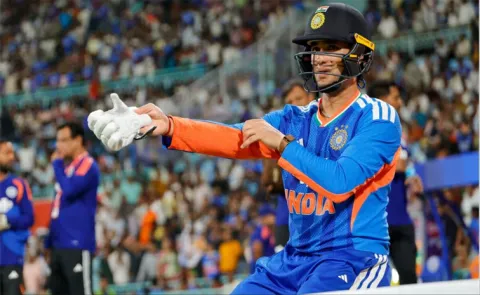 Abhishek Sharma becomes the fastest ever to complete 2000 runs in T20Is7