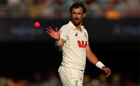 Mitchell Starc Record Most Balls Without-Coneded-Six-Test Cricket Vs SA