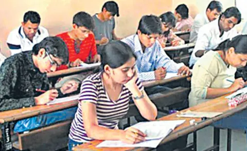 Harish Kumar Kolichala Write on Telugu Students Local Issue