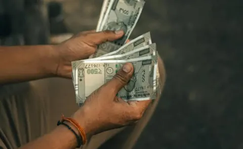 Salaries India Expected To Rise 2027 Global Uncertainty Survey Report