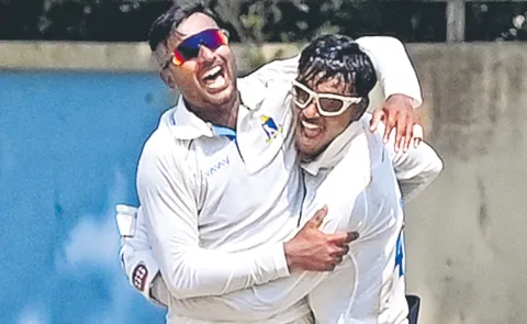 Bengal defeated Delhi by 9 wickets in the Ranji Trophy